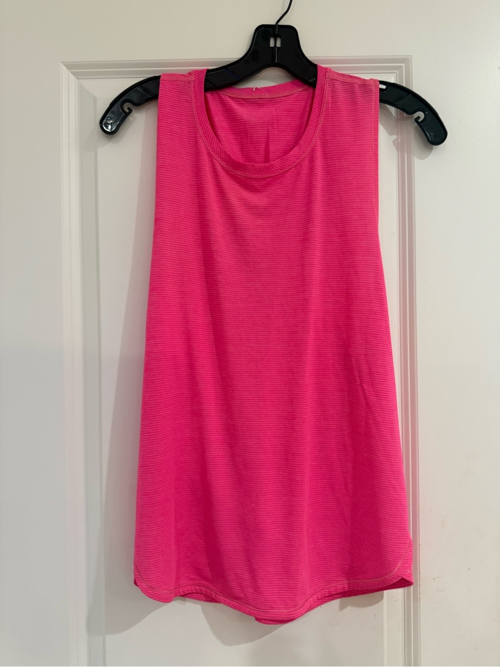 lululemon athletica Women’s Sleeveless Tank - Hot Pink